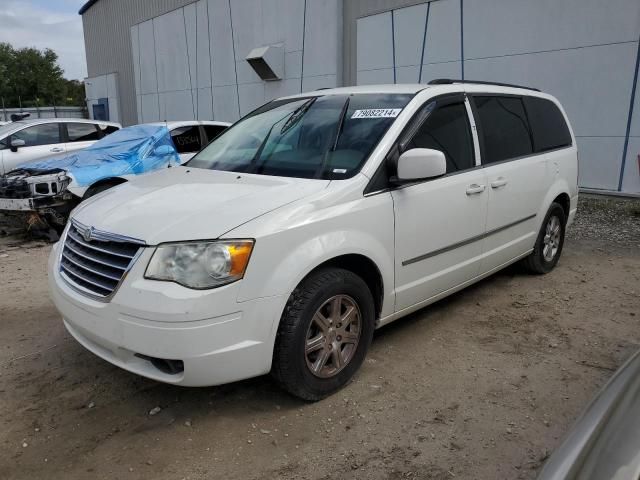 2009 Chrysler Town & Country Touring