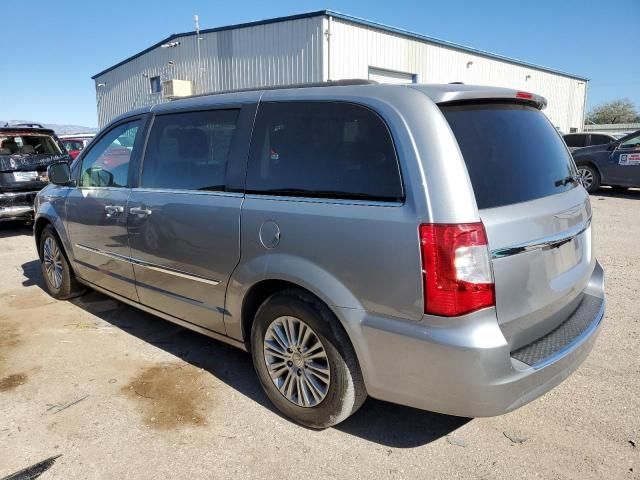 2015 Chrysler Town & Country Touring L