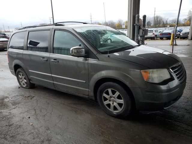 2010 Chrysler Town & Country Touring Plus