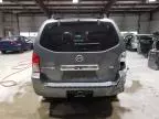 2005 Nissan Pathfinder LE