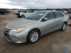 Lotes con ofertas a la venta en subasta: 2016 Toyota Camry LE