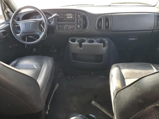 2001 Dodge RAM Wagon B3500