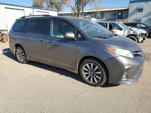 2020 Toyota Sienna XLE