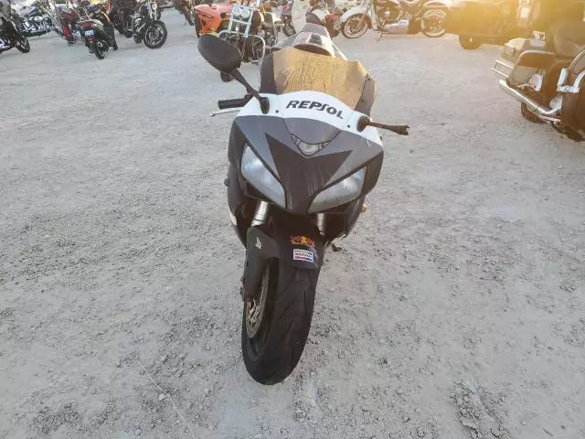 2004 Honda CBR1000 RR