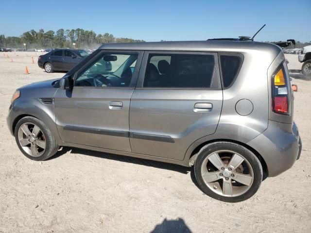 2010 KIA Soul +