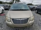 2004 Chrysler Town & Country Touring