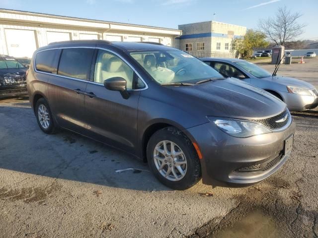 2021 Chrysler Voyager LXI