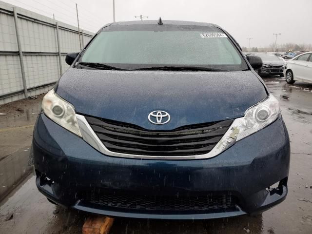 2011 Toyota Sienna LE