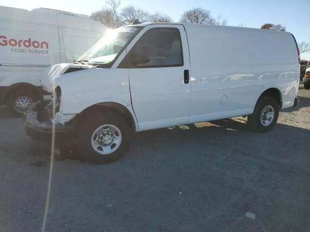 2021 Chevrolet Express G2500