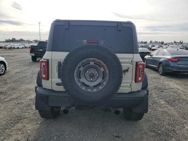 2022 Ford Bronco Base