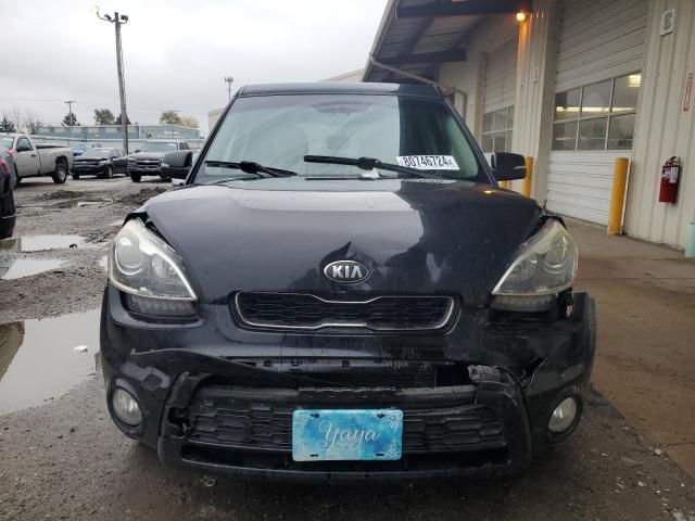 2013 KIA Soul +