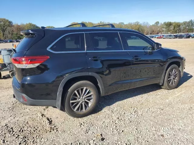 2018 Toyota Highlander SE