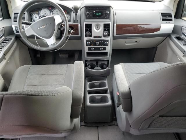 2010 Chrysler Town & Country Touring