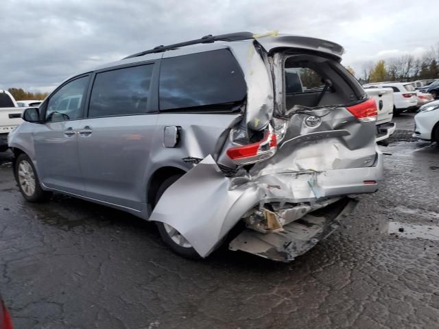 2012 Toyota Sienna LE