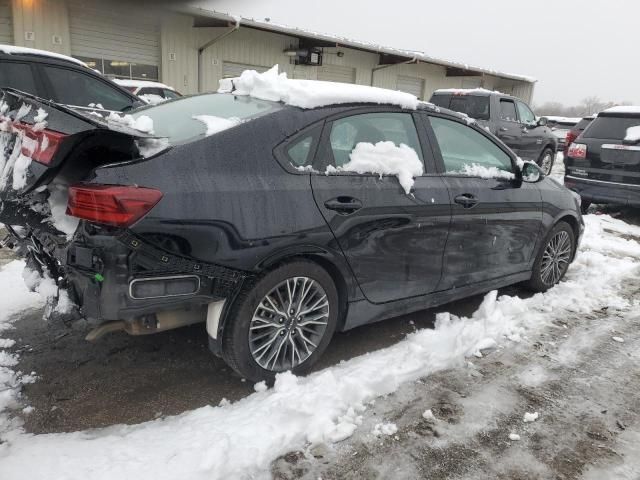 2023 KIA Forte GT Line