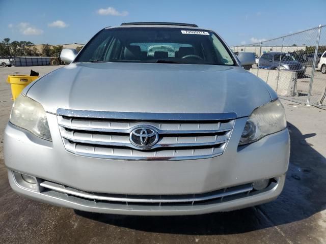 2005 Toyota Avalon XL