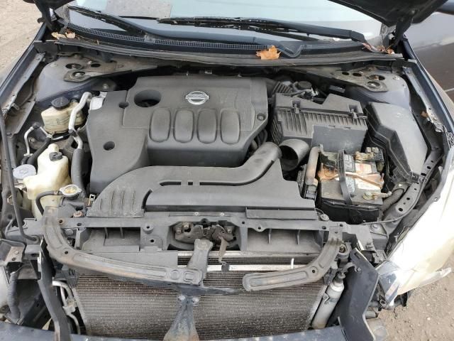 2010 Nissan Altima Base