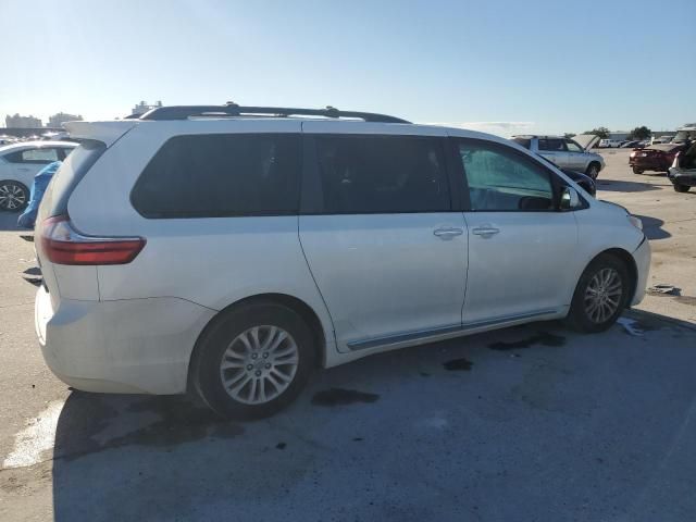 2015 Toyota Sienna XLE