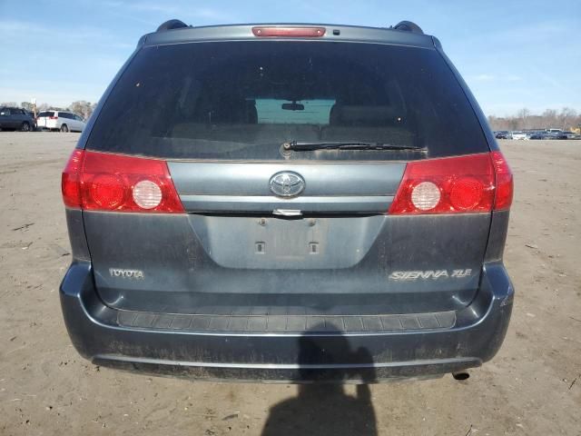 2008 Toyota Sienna XLE