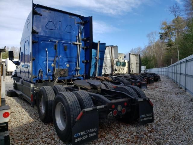 2016 Freightliner Cascadia 125