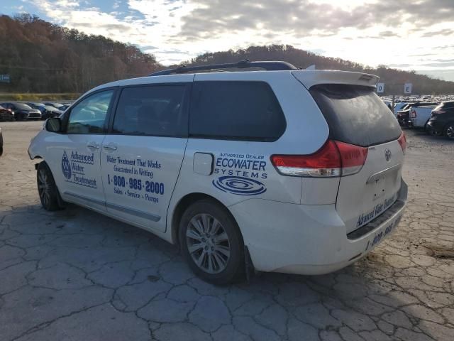 2014 Toyota Sienna XLE