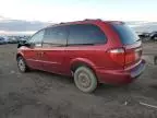 2003 Chrysler Town & Country LX