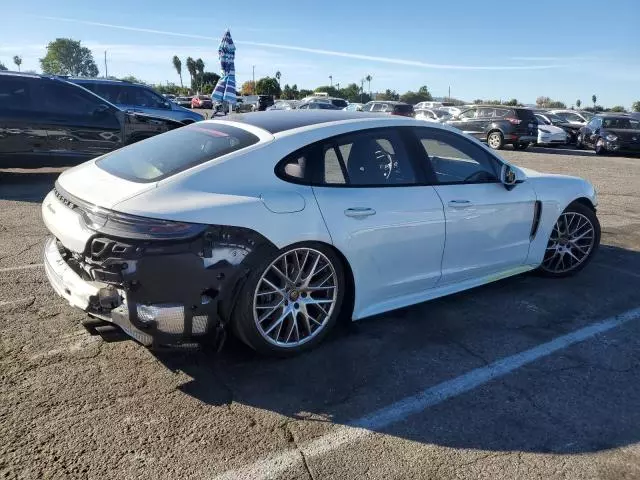 2023 Porsche Panamera Base