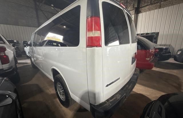 2017 Chevrolet Express G3500 LT