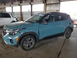 KIA Vehiculos salvage en venta: 2024 KIA Seltos S