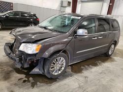 Chrysler Vehiculos salvage en venta: 2016 Chrysler Town & Country Touring L