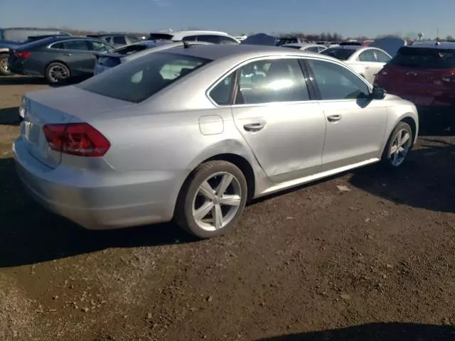 2013 Volkswagen Passat SE