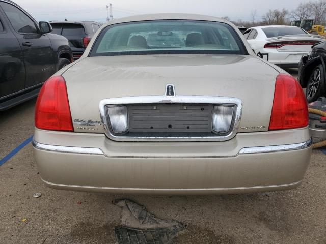 2007 Lincoln Town Car Signature Limited