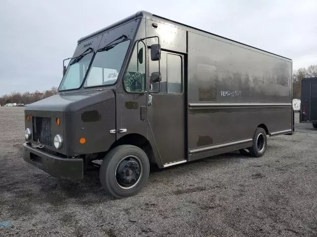 2009 Freightliner Chassis M Line WALK-IN Van