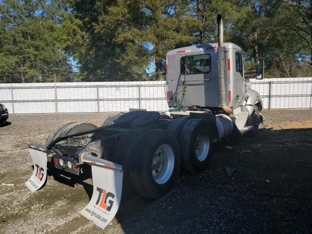 2015 Kenworth Construction T680