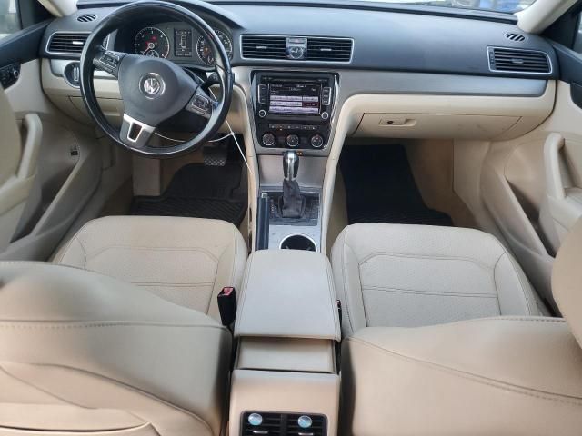 2014 Volkswagen Passat SE