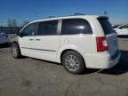 2012 Chrysler Town & Country Touring L