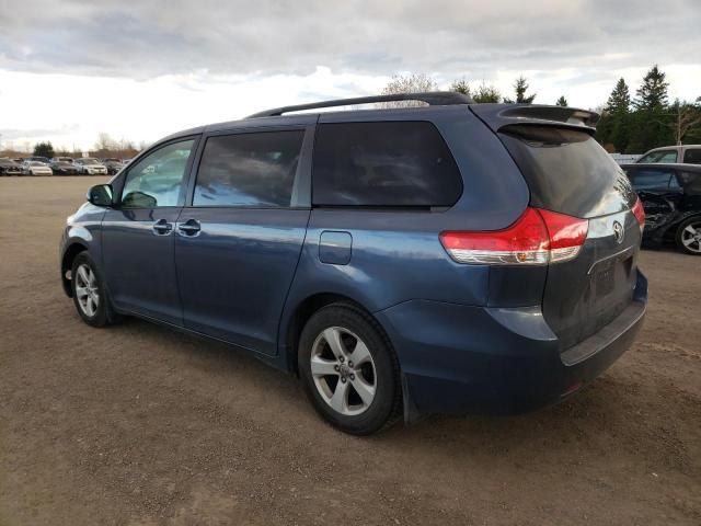 2013 Toyota Sienna LE