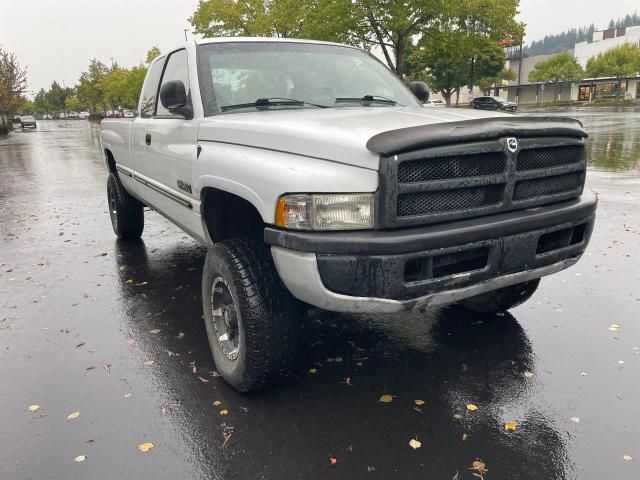 1999 Dodge RAM 2500