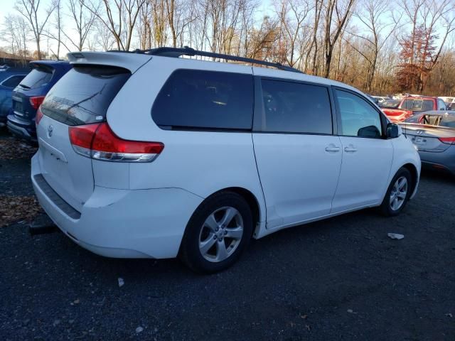 2011 Toyota Sienna LE