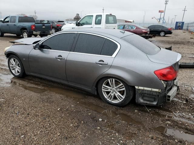 2015 Infiniti Q40