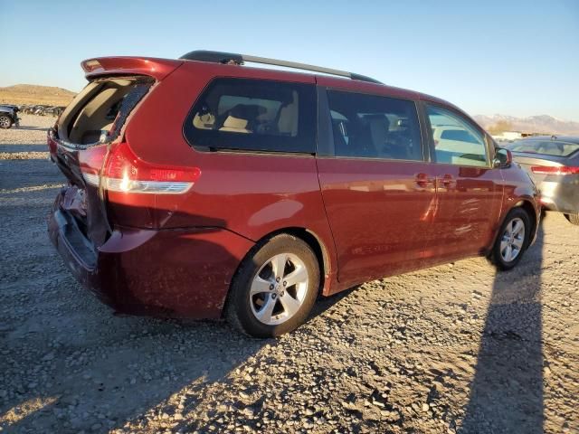 2012 Toyota Sienna LE