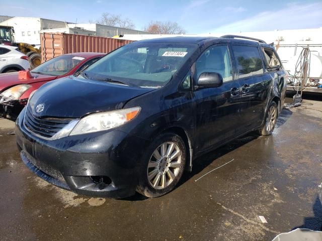 2013 Toyota Sienna LE