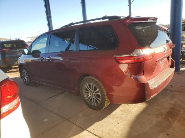 2018 Toyota Sienna XLE