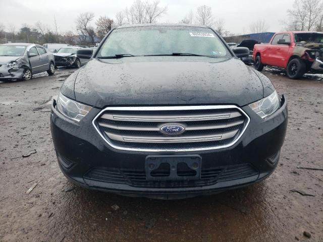 2016 Ford Taurus SE