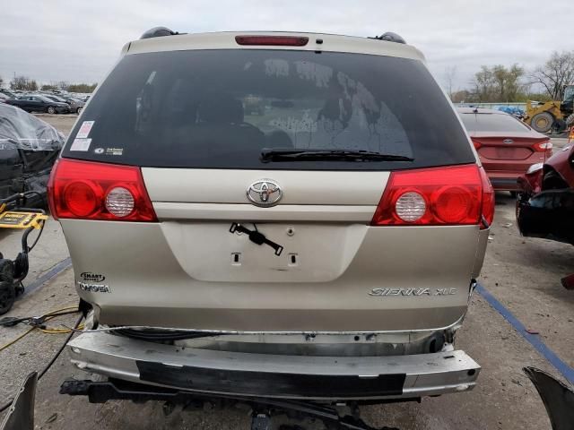 2008 Toyota Sienna XLE