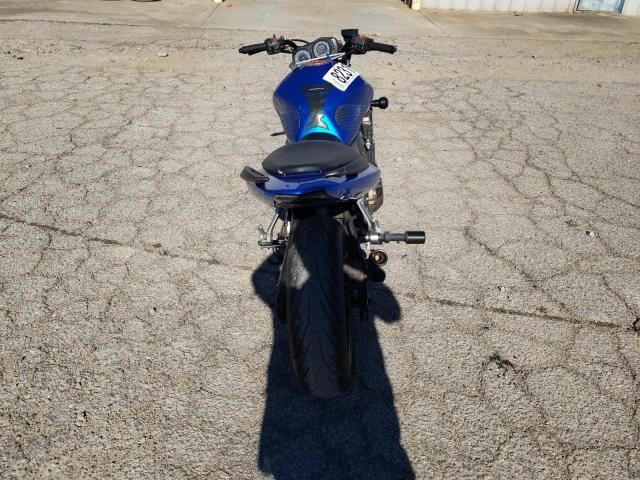 2005 Kawasaki ZR750 K1