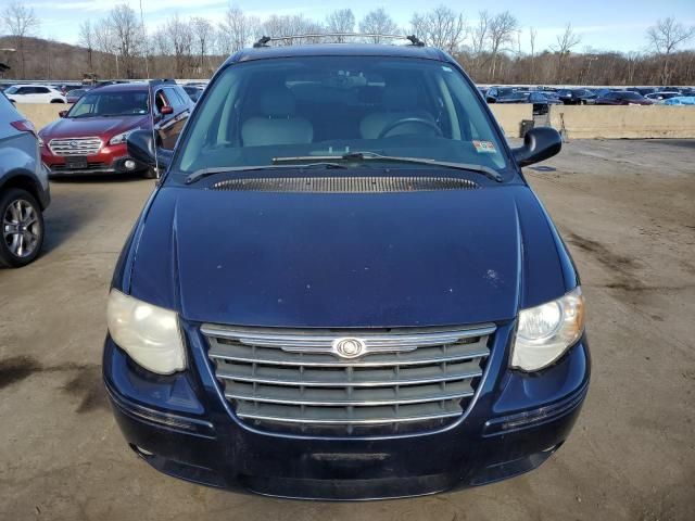 2006 Chrysler Town & Country Limited