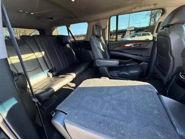 2018 Cadillac Escalade ESV Luxury