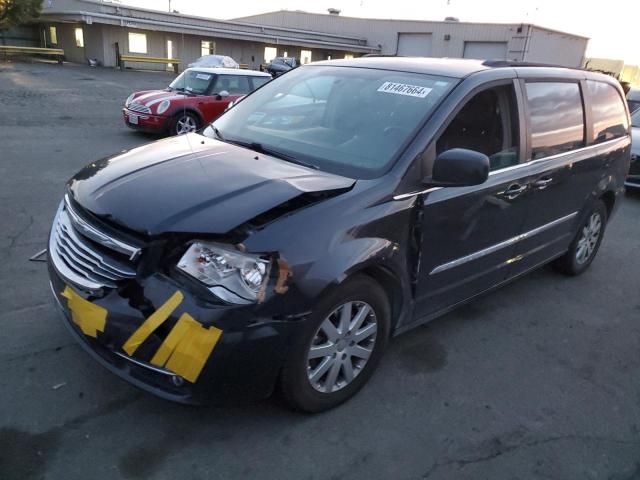 2013 Chrysler Town & Country Touring