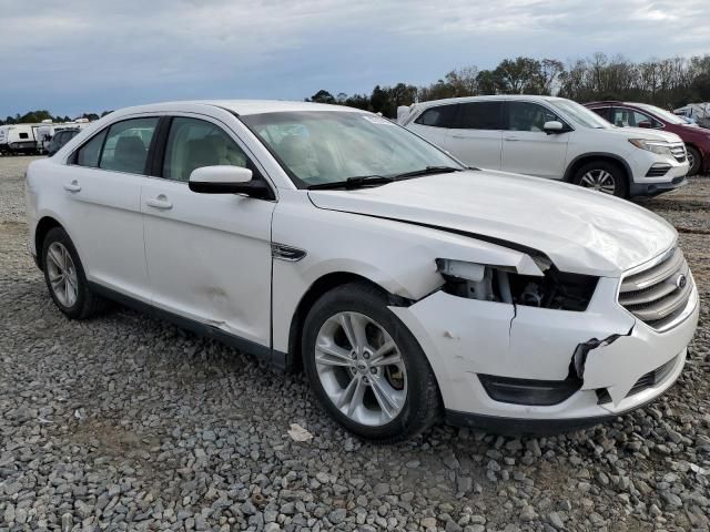 2015 Ford Taurus SEL